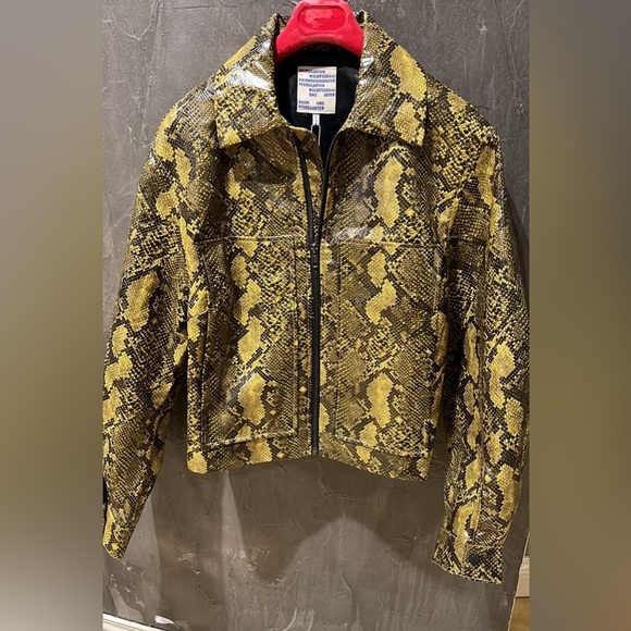 Baum Und Pferdgarten Jackets & Blazers - BAUM UND PFERDGARTEN Yellow women’ s Snake Print Leather Jacket NWT